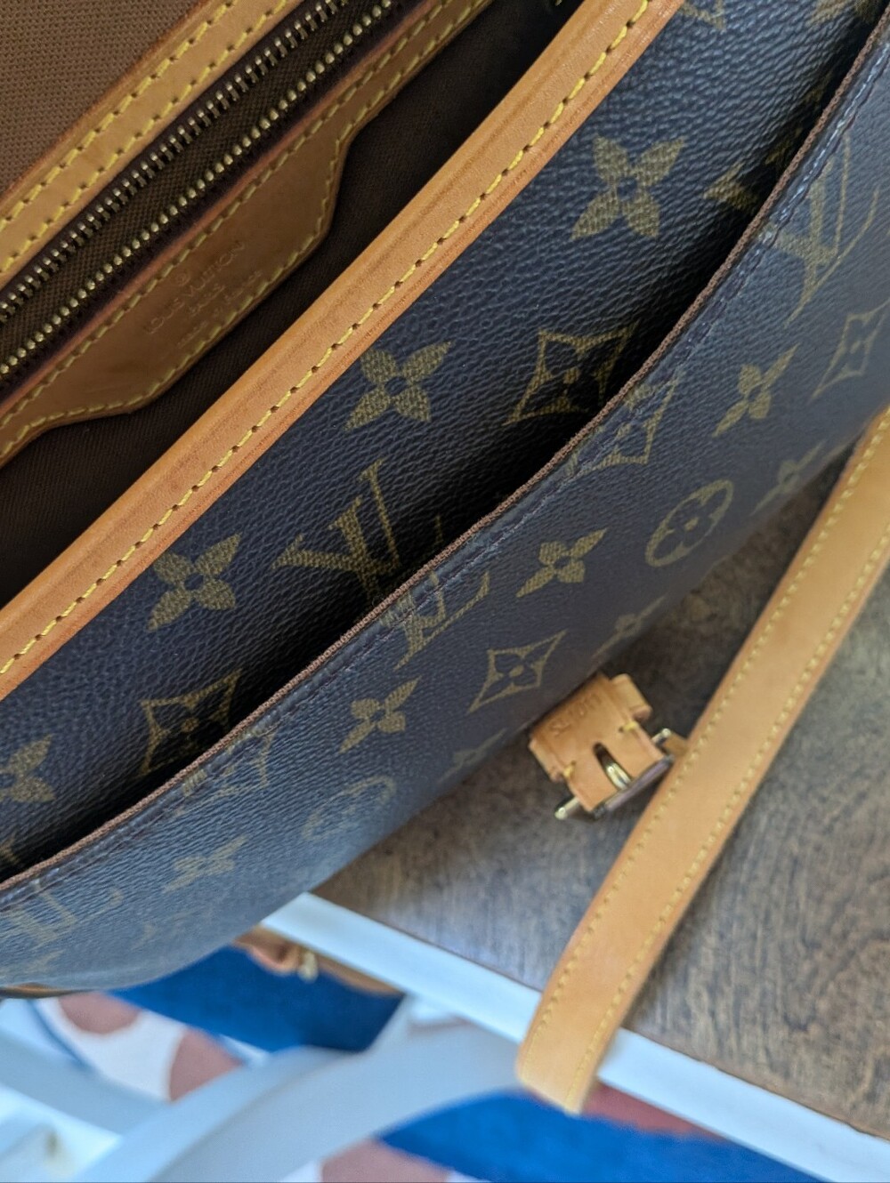 Vintage Louis Vuitton Sologne Crossbody - Picture 13 of 15